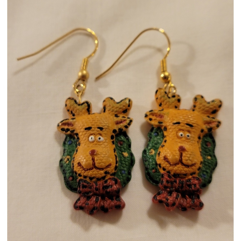 Vintage‎ Le Bouton Novelty Hand Painted Christmas Reindeer Wreath Earrings